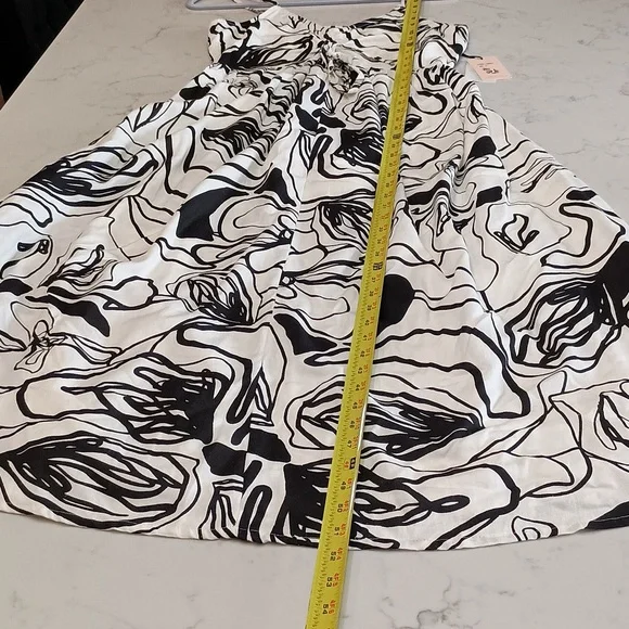 Sincerely Jules Maxi Dress NWT - Picture 4 of 8